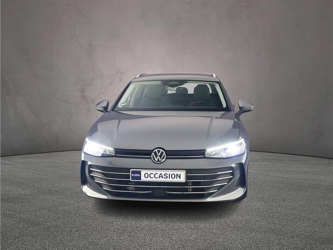 Volkswagen PASSAT Variant Business 1.5 eTSI 150pk DSG Automaat Trekhaak, Adaptive cruise control, Navigatie, Achteruitrijcamera, LED koplampen, Parkeersensoren