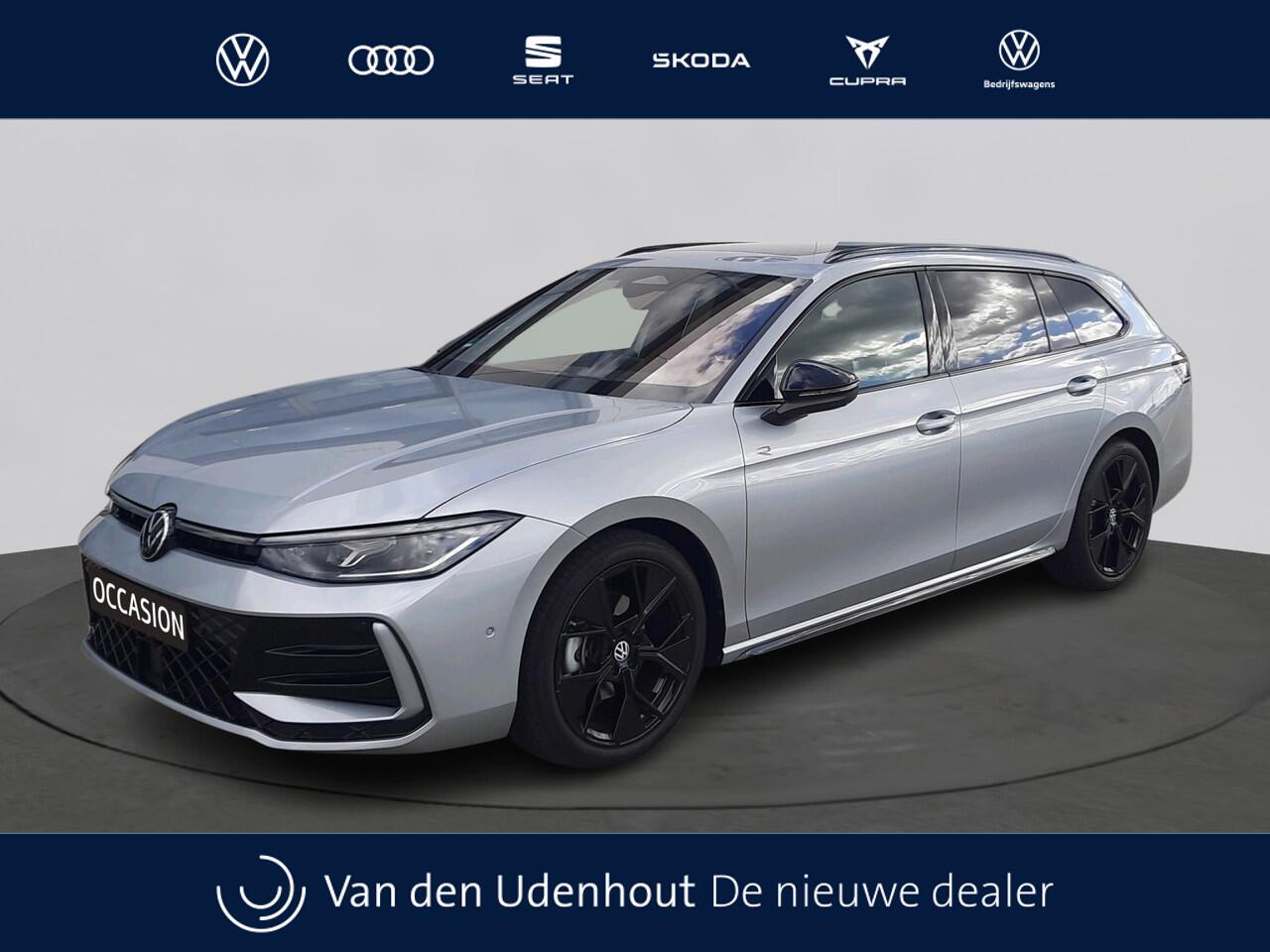 Volkswagen PASSAT Variant 1.5 eTSI R-Line Edition | Panoramadak | 19" | Demonstratieauto