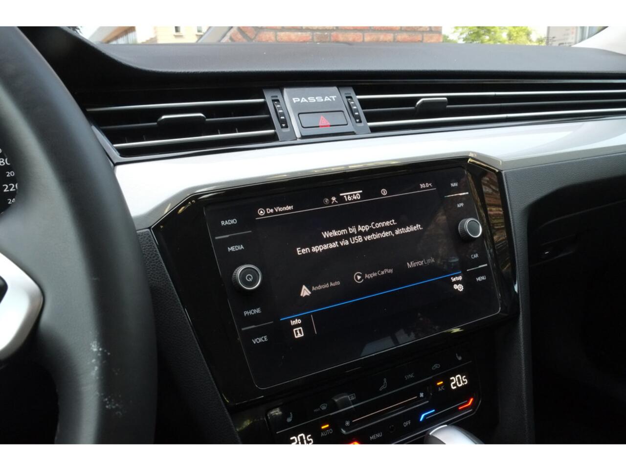 Volkswagen PASSAT Variant 2.0 TDI Business 150pk DSG