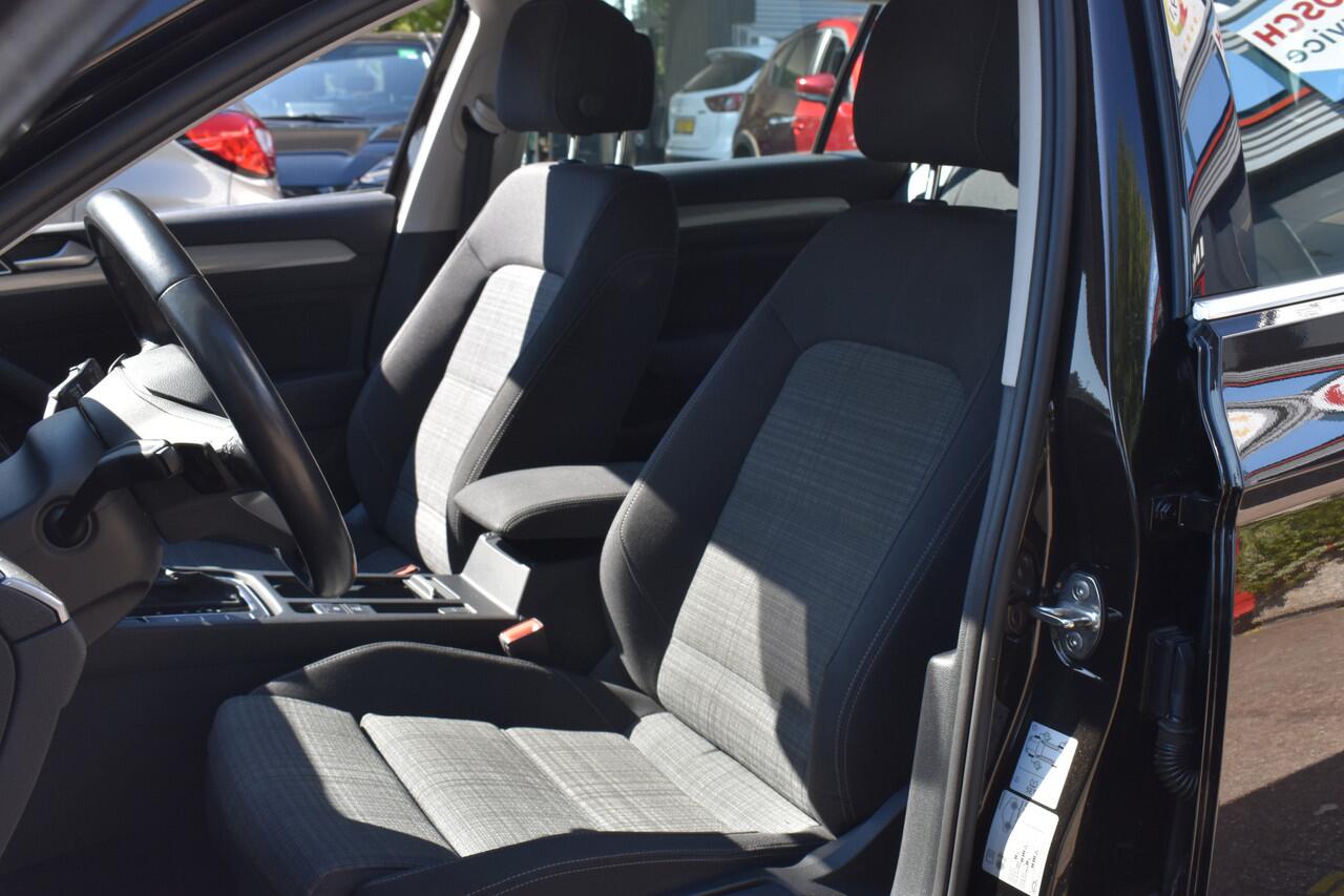 Volkswagen PASSAT Variant 1.5 TSI Comfort Business Navigatie | Camera | Stoelverwarming | ACC | 12 mnd BOVAG garantie Whatsapp 06-53188999