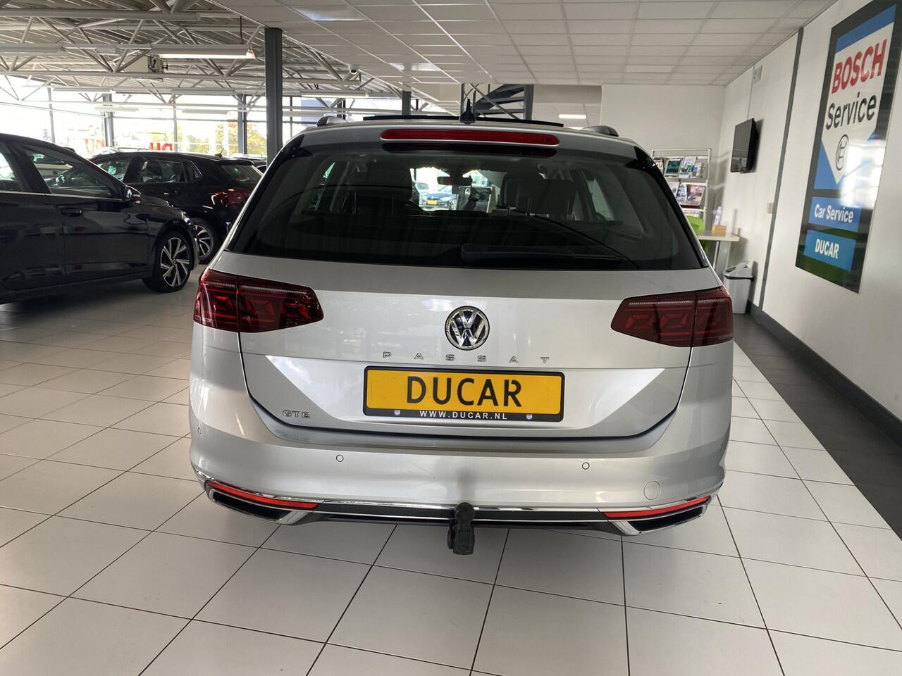Volkswagen PASSAT Variant 1.4 TSI PHEV GTE Business Panodak/ Trekhaak / apple carplay / adaptive cruise / Navigatie / Massage stoel