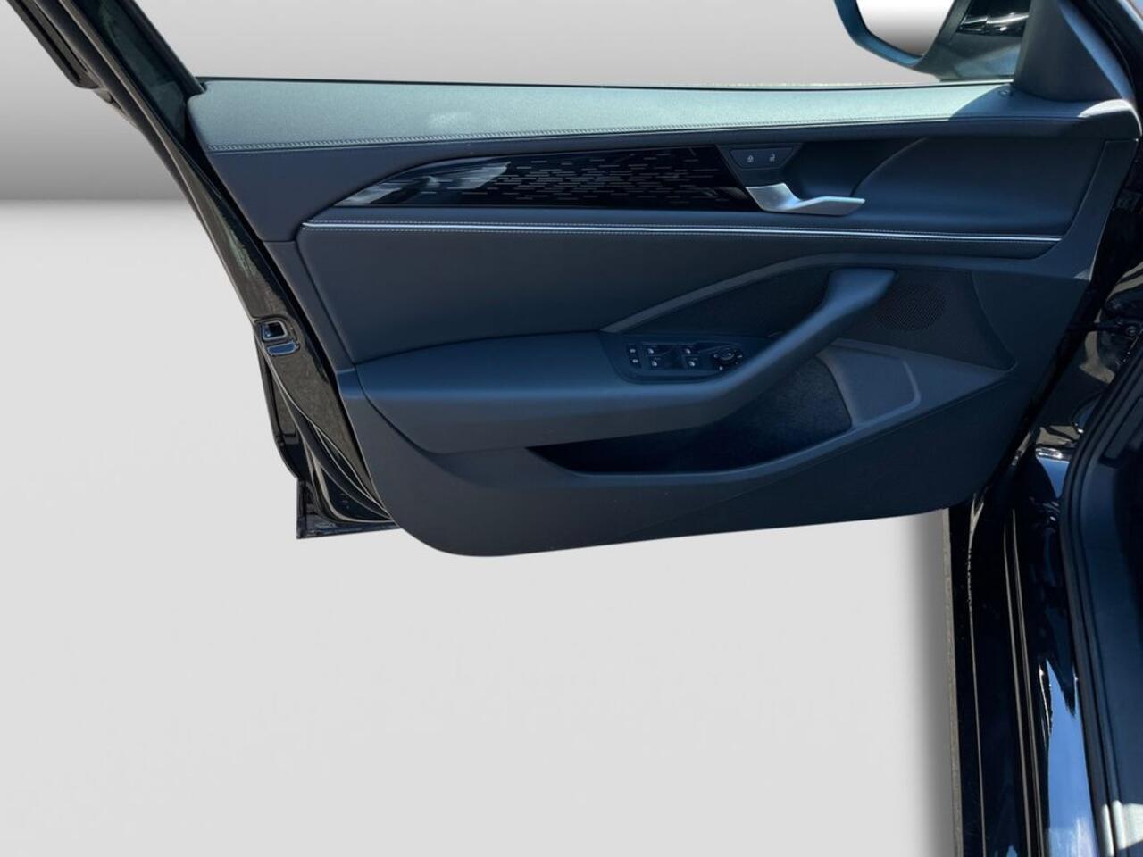 Volkswagen PASSAT Variant 2.0 TDI 150 PK DSG ACC LED 360 Camera Trekhaak Massage