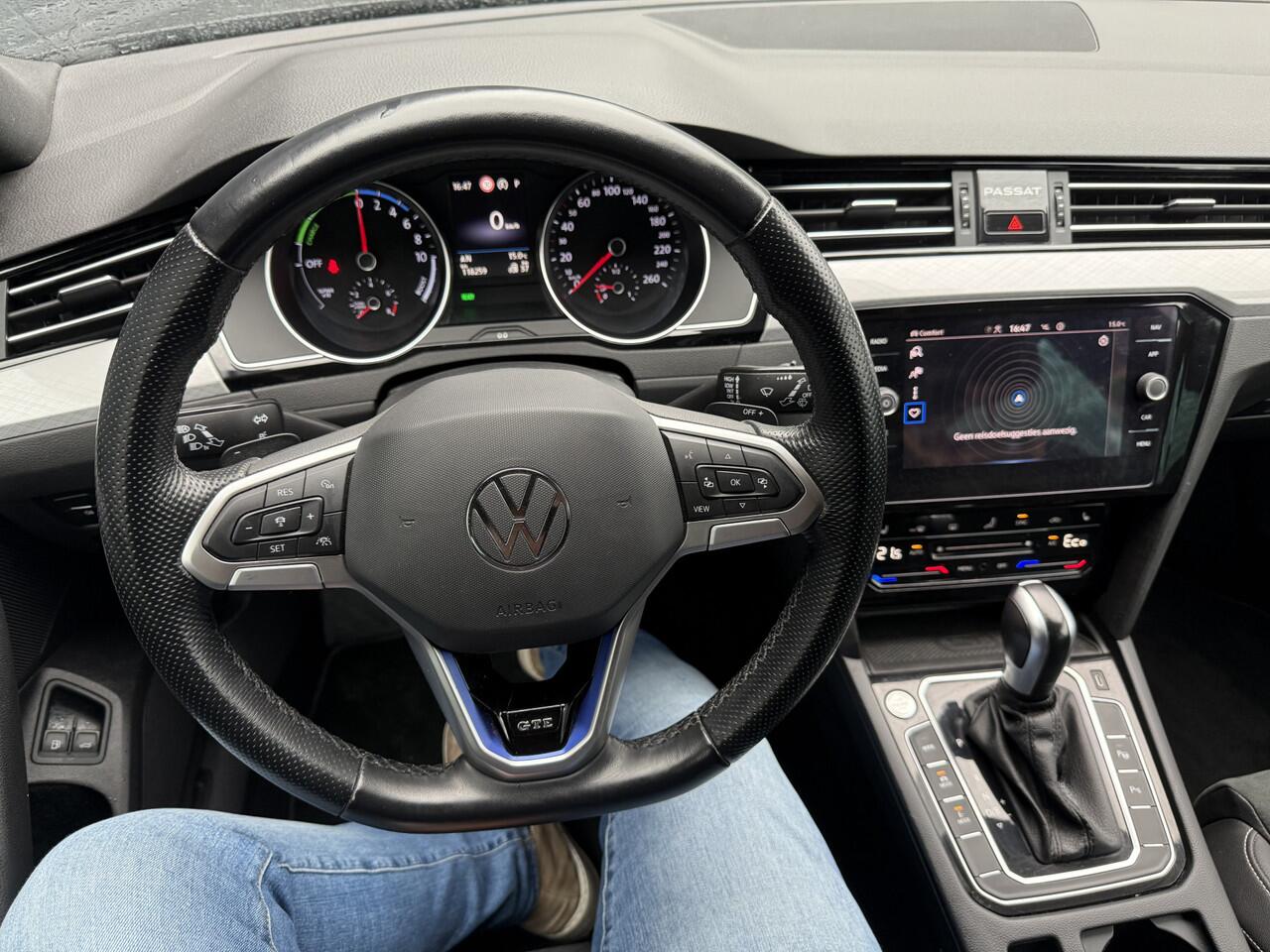 Volkswagen PASSAT Variant 1.4 TSI PHEV GTE Business Navigatie Apple Carplay/Android Auto Camera Parkeersensoren Stoelverwarming Climate Control