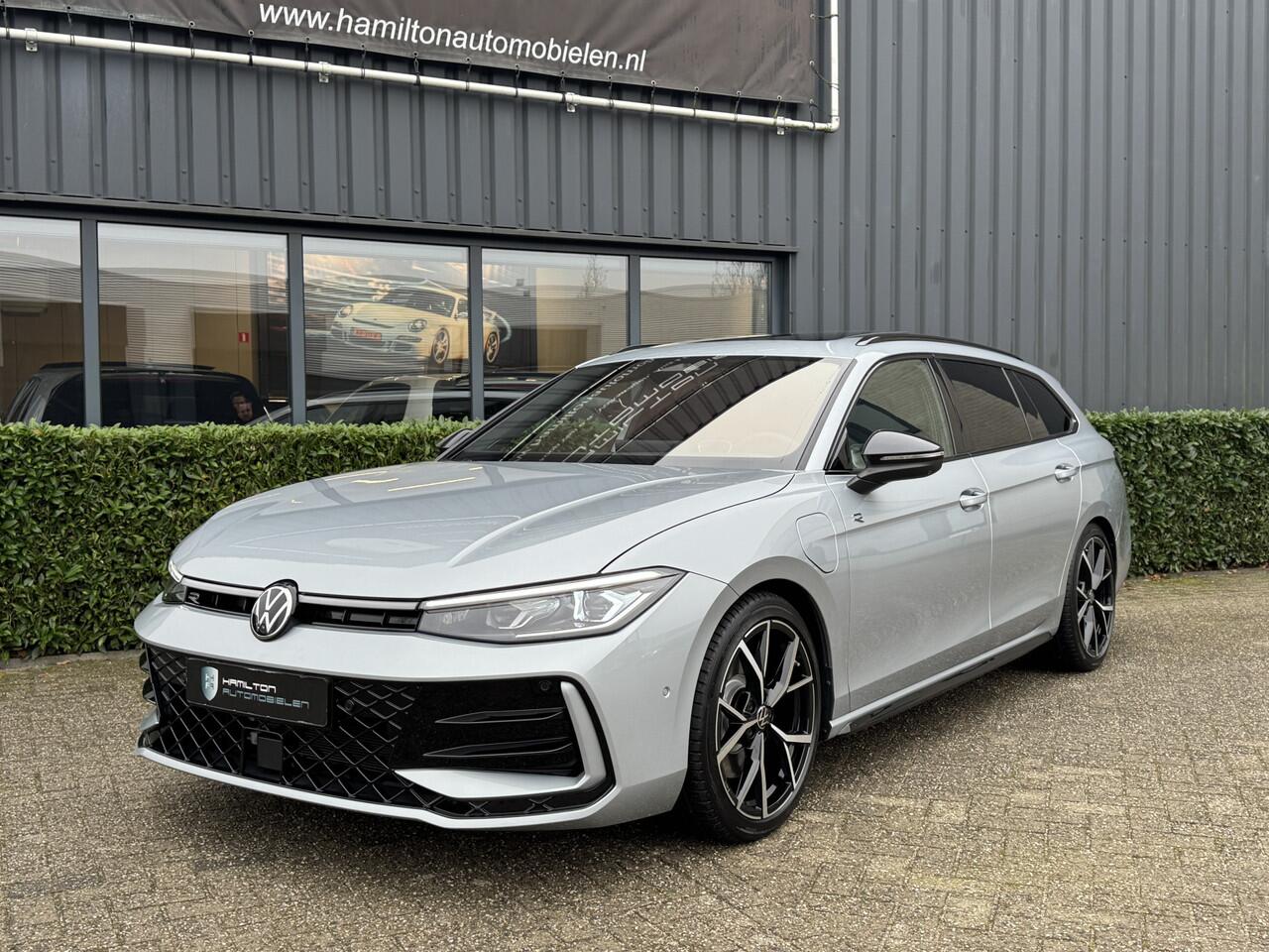 Volkswagen PASSAT Variant 1.5 eHybrid R-Line Edition Full Options Nieuwstaat 15dkm!!