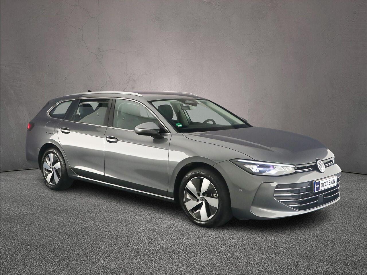 Volkswagen PASSAT Variant Business 1.5 eTSI 150pk DSG Automaat Trekhaak, Adaptive cruise control, Navigatie, Achteruitrijcamera, LED koplampen, Parkeersensoren