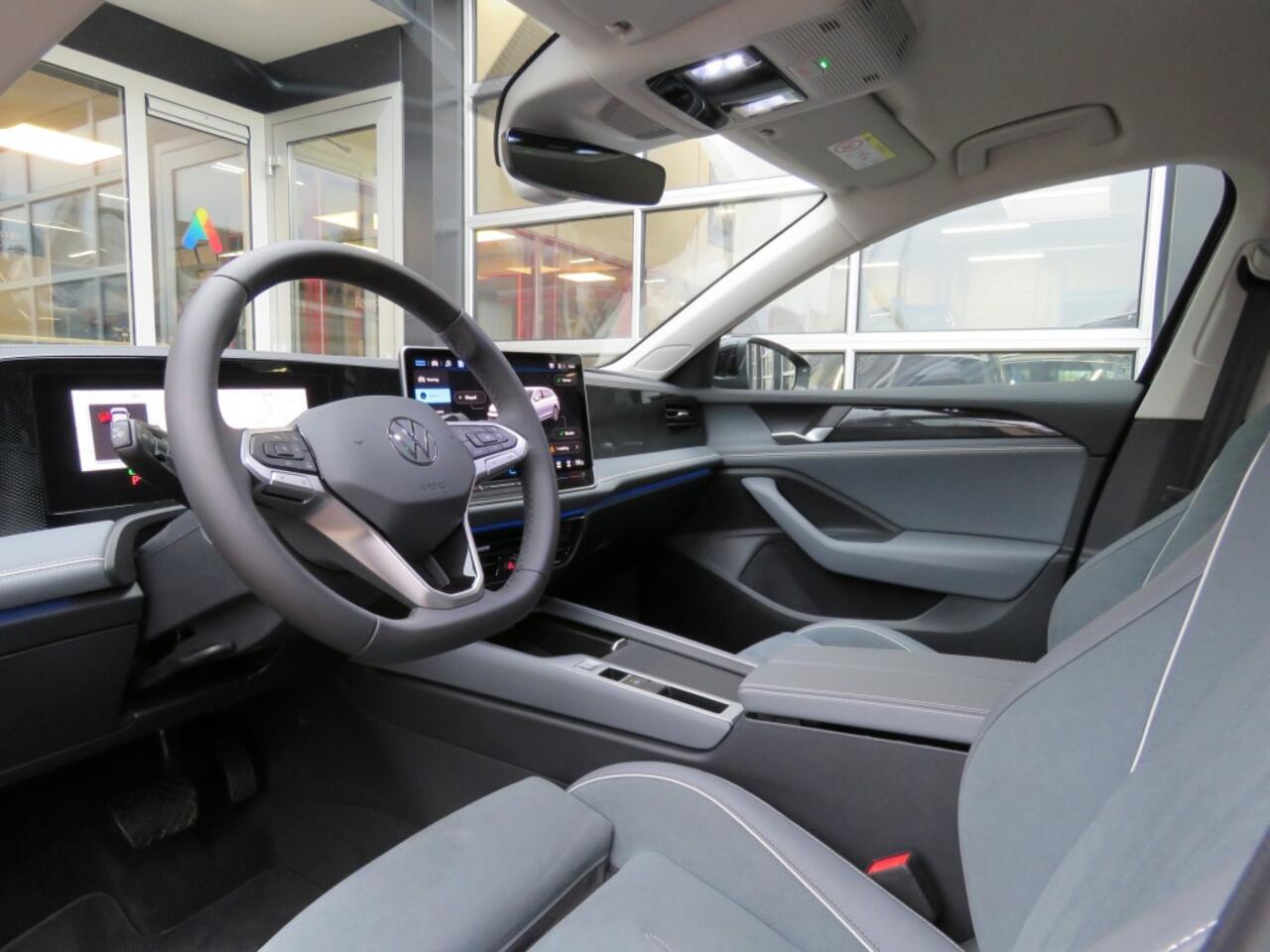 Volkswagen PASSAT 1.5 eTSI Aut. Elegance Business / 360 Camera / Wegklap.h