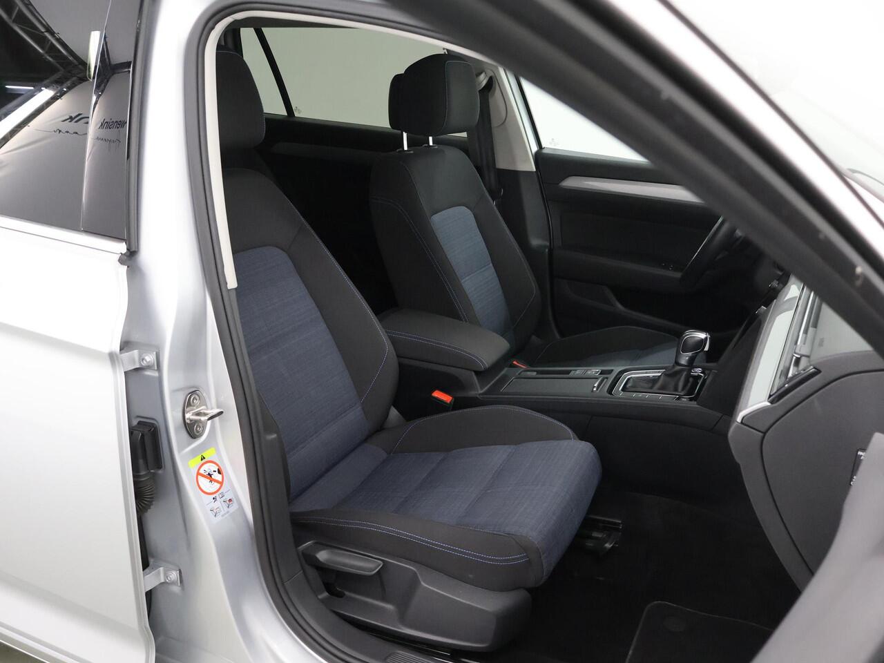 Volkswagen PASSAT Variant 1.4 TSI PHEV GTE Business | Parkeercamera | Navigatie | Cruise Control Adaptief | Stoelverwarming |