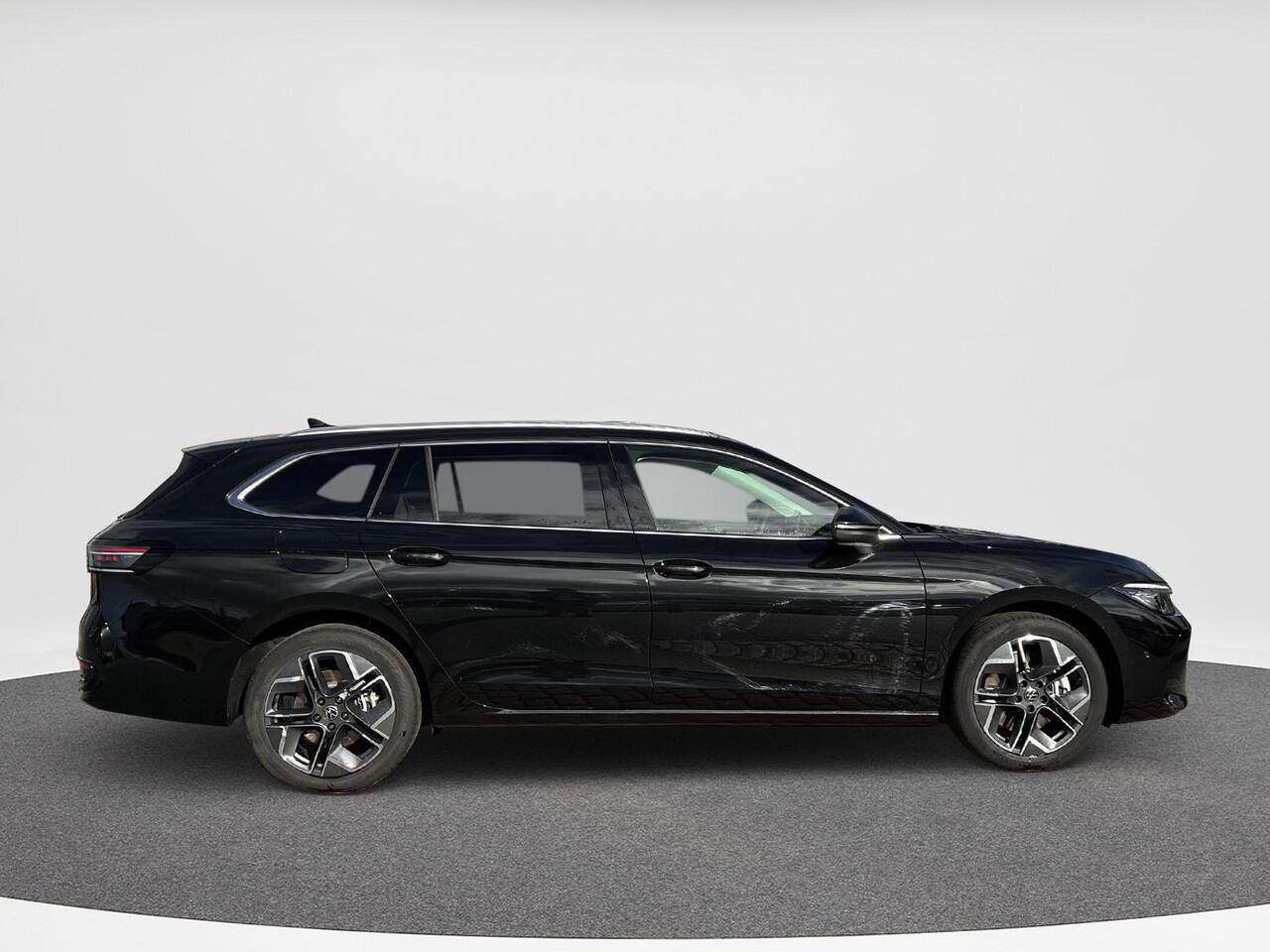 Volkswagen PASSAT Variant 1.5 eHybrid Elegance | Leder | Trekhaak | 272 pk | 5 jaar Fabrieksgarantie | SOH 102% |