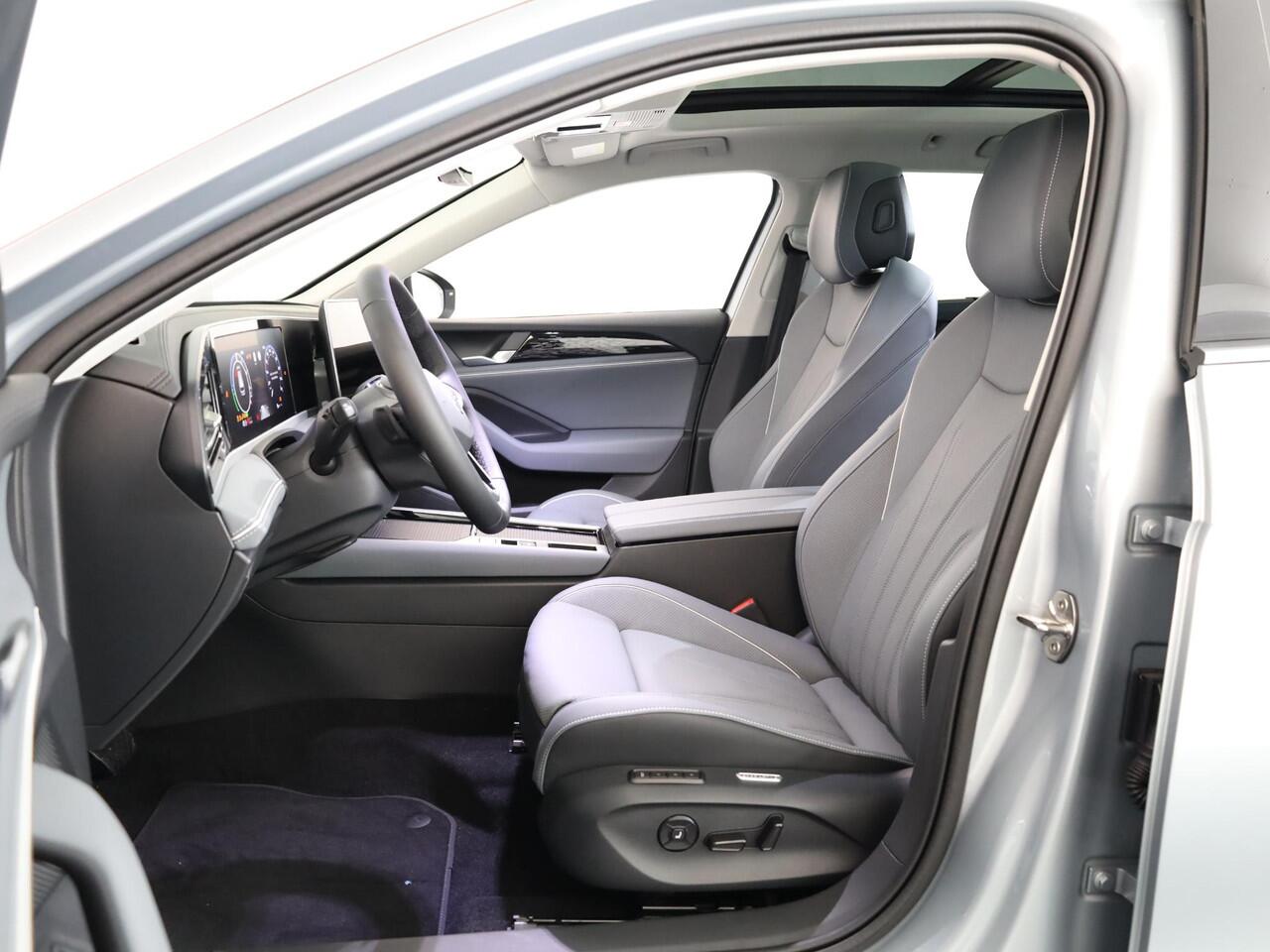 Volkswagen PASSAT Variant Elegance Business 1.5 eHybrid 150 kW / 204 pk Vari