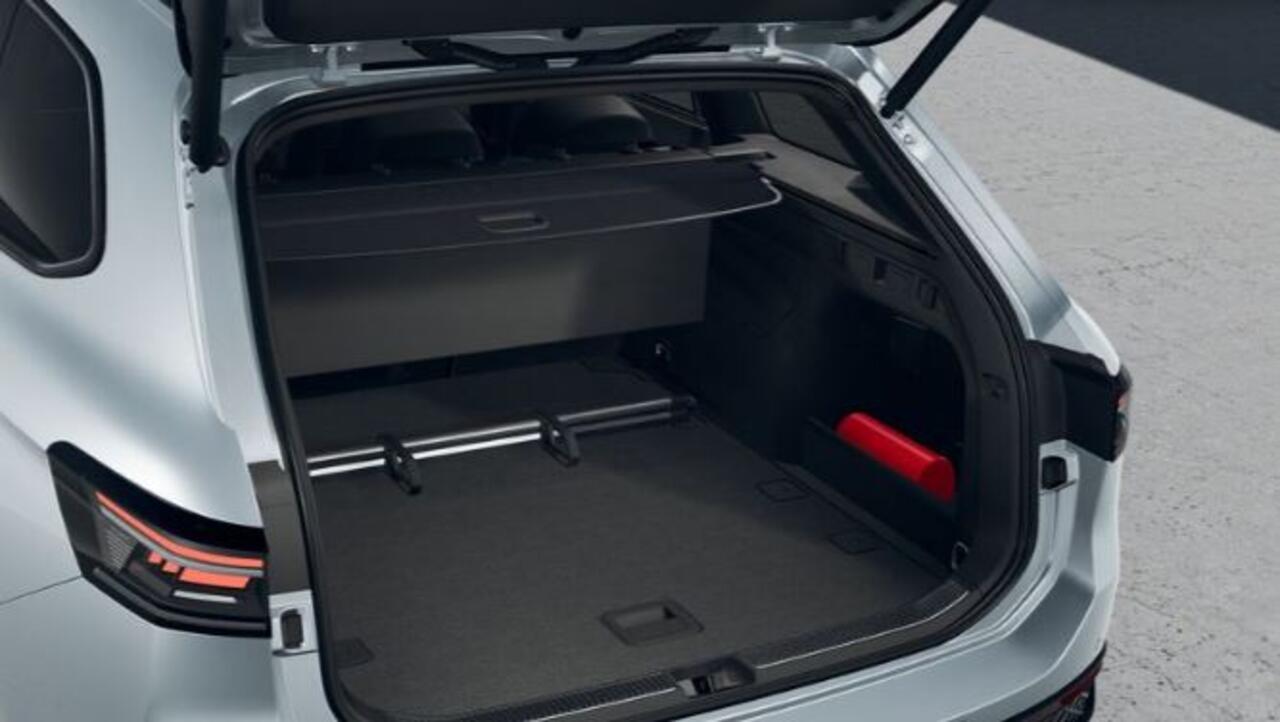 Volkswagen PASSAT Variant 1.5 eTSI R-Line Edition !!!Profiteer ook van 2.000 euro inruilpremie!!!