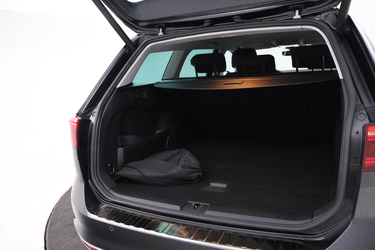 Volkswagen PASSAT Variant 1.4 TSI PHEV GTE Business Apple carplay, Climate, Adaptieve cruise