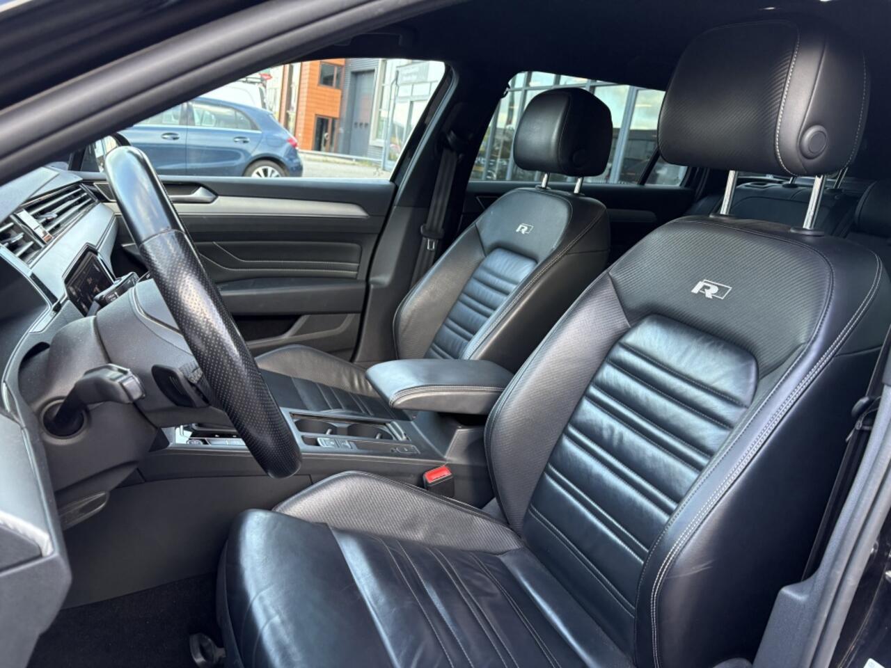 Volkswagen PASSAT 2.0 TSI Elegance Business R-Line DSG