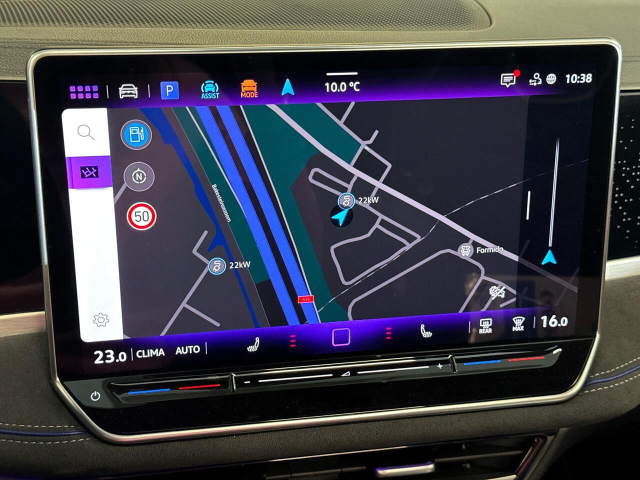 Volkswagen PASSAT Variant 1.5 eTSI R-Line Edition Top-Sport Ego-Active, incl. massagefunctie | Achteruitrijcamera | Panoramadak