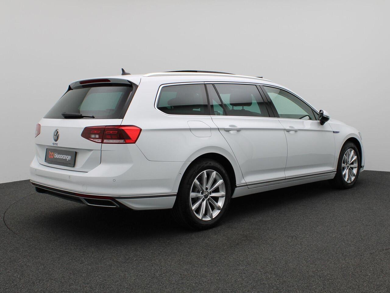 Volkswagen PASSAT Variant 1.4 TSI PHEV GTE Business 218PK DSG 360gr. Camera, Elektr. Achterklep, Digital Cockpit, Stoelverwarming, Keyless, 17" LM Velgen, Pano-Schuifdak, Adaptive cruise control