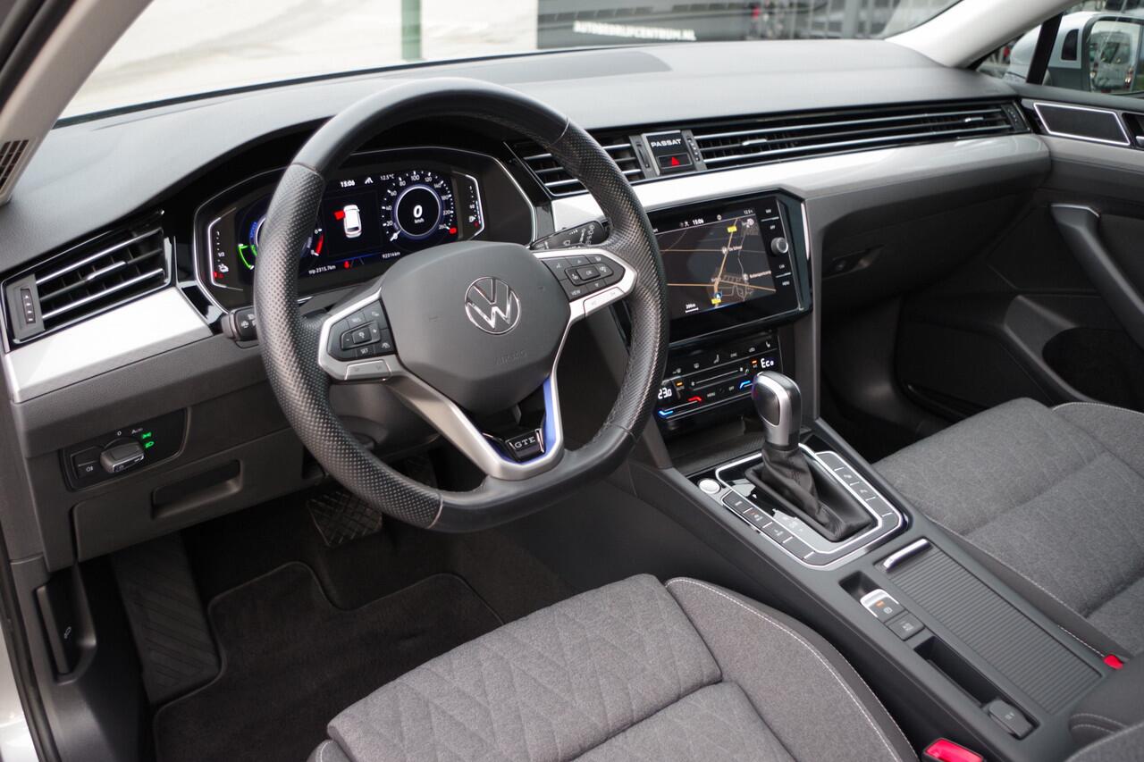Volkswagen PASSAT Variant 1.4 TSI PHEV GTE 218 PK Business, Elek. Trekhaak, Panoramadak, Memory, Matrix LED, Winterpakket