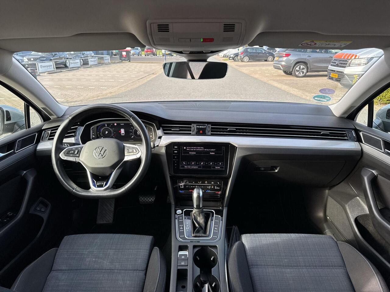 Volkswagen PASSAT Variant 1.4 TSI PHEV GTE Business | 218 pk | Trekhaak | 18 Inch | A-Camera | SOH 91%|