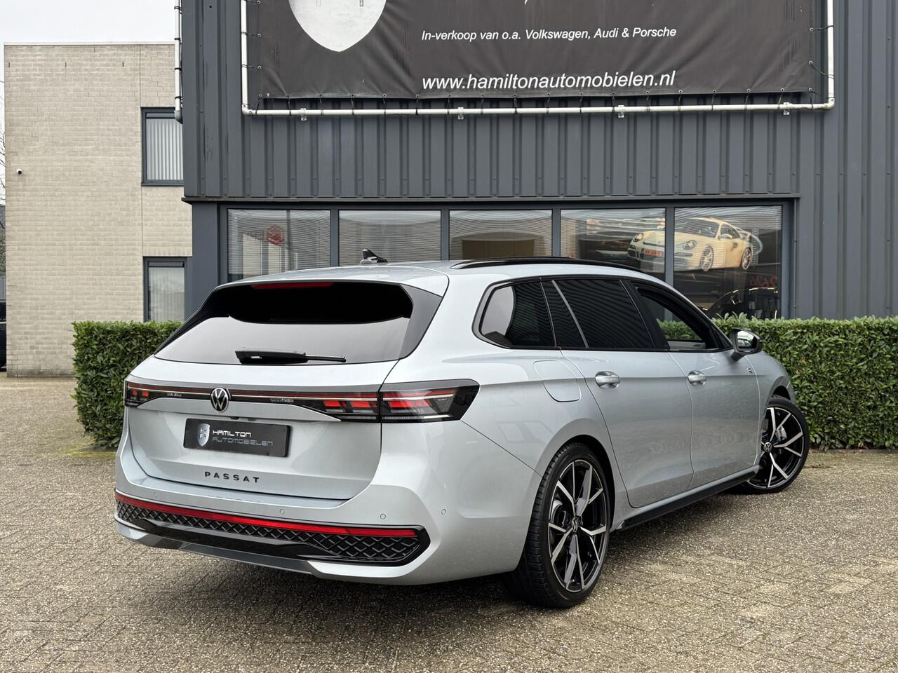 Volkswagen PASSAT Variant 1.5 eHybrid R-Line Edition Full Options Nieuwstaat 15dkm!!