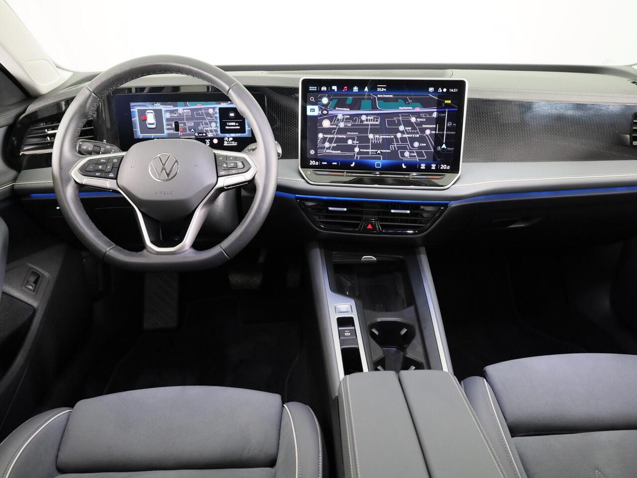 Volkswagen PASSAT Variant 1.5 eTSI 150PK | Private lease vanaf ¤ 749,- pm | Automaat (DSG) | Apple Carplay & Android Auto | Navigatie | Led | Camera |