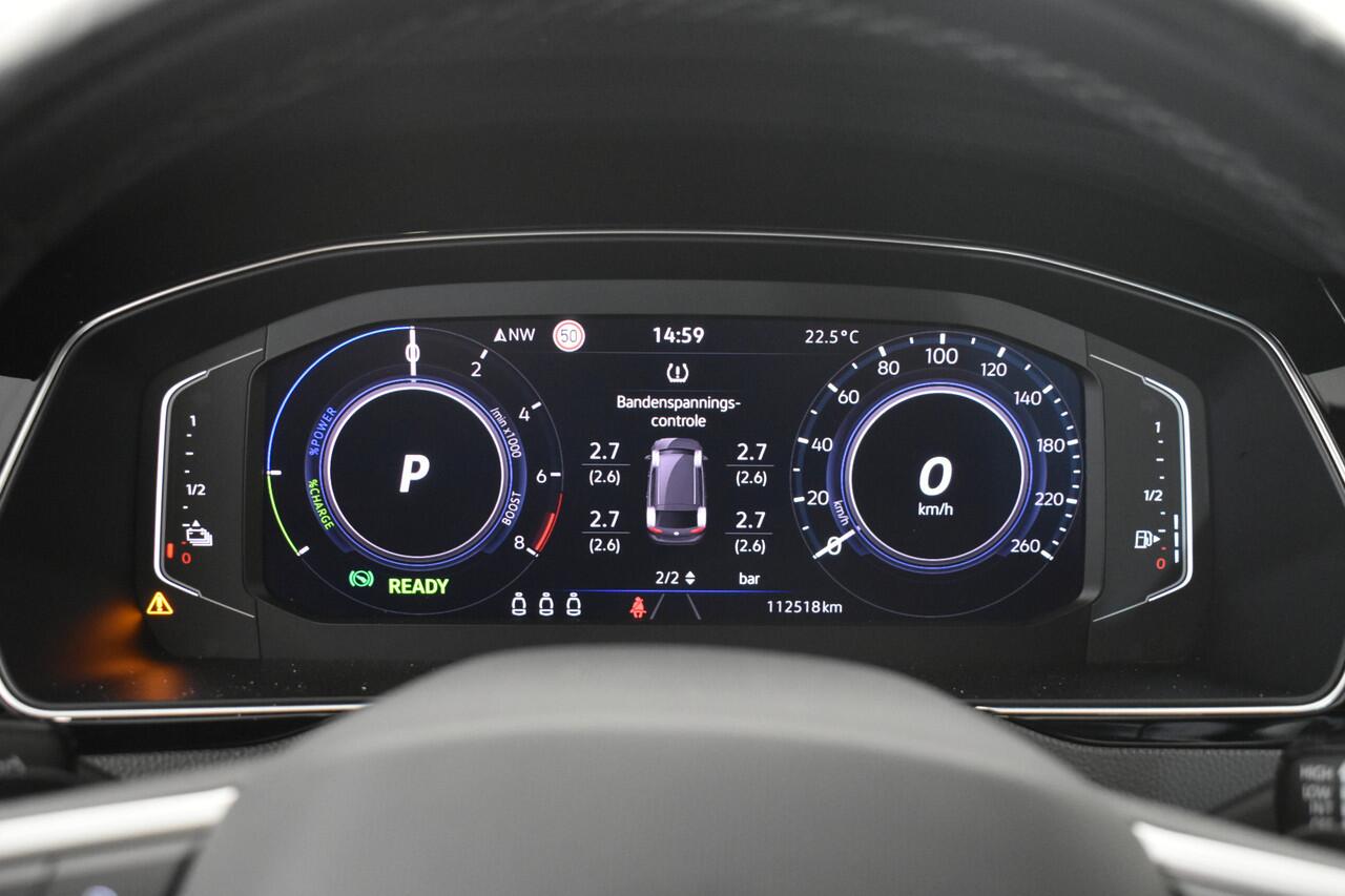 Volkswagen PASSAT GTE Virtual Disc Pro Navi SOH 100% ELTrekh+aklep zwarte hemel vol leder Panodak