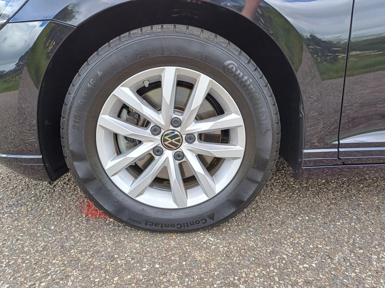 Volkswagen PASSAT Variant 1.5 TSI Business /Led/Navi/App Conn/Add Cruise/Clima v+a/Stoelverw/