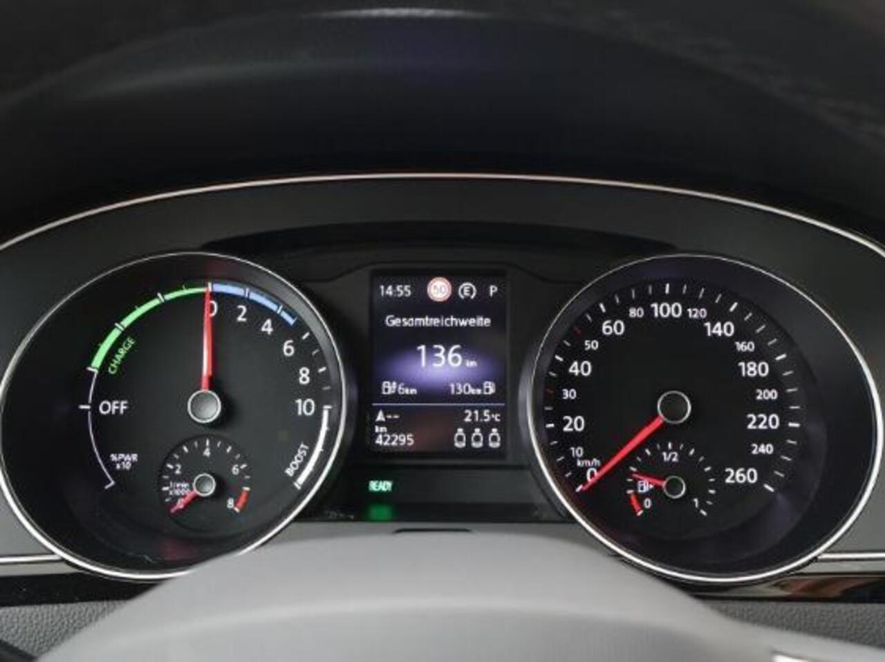 Volkswagen PASSAT Variant 1.4 TSI PHEV GTE Business | 218 PK | SoH 97% | Trekhaak wegklapbaar | Panoramadak | Adaptive cruise control |