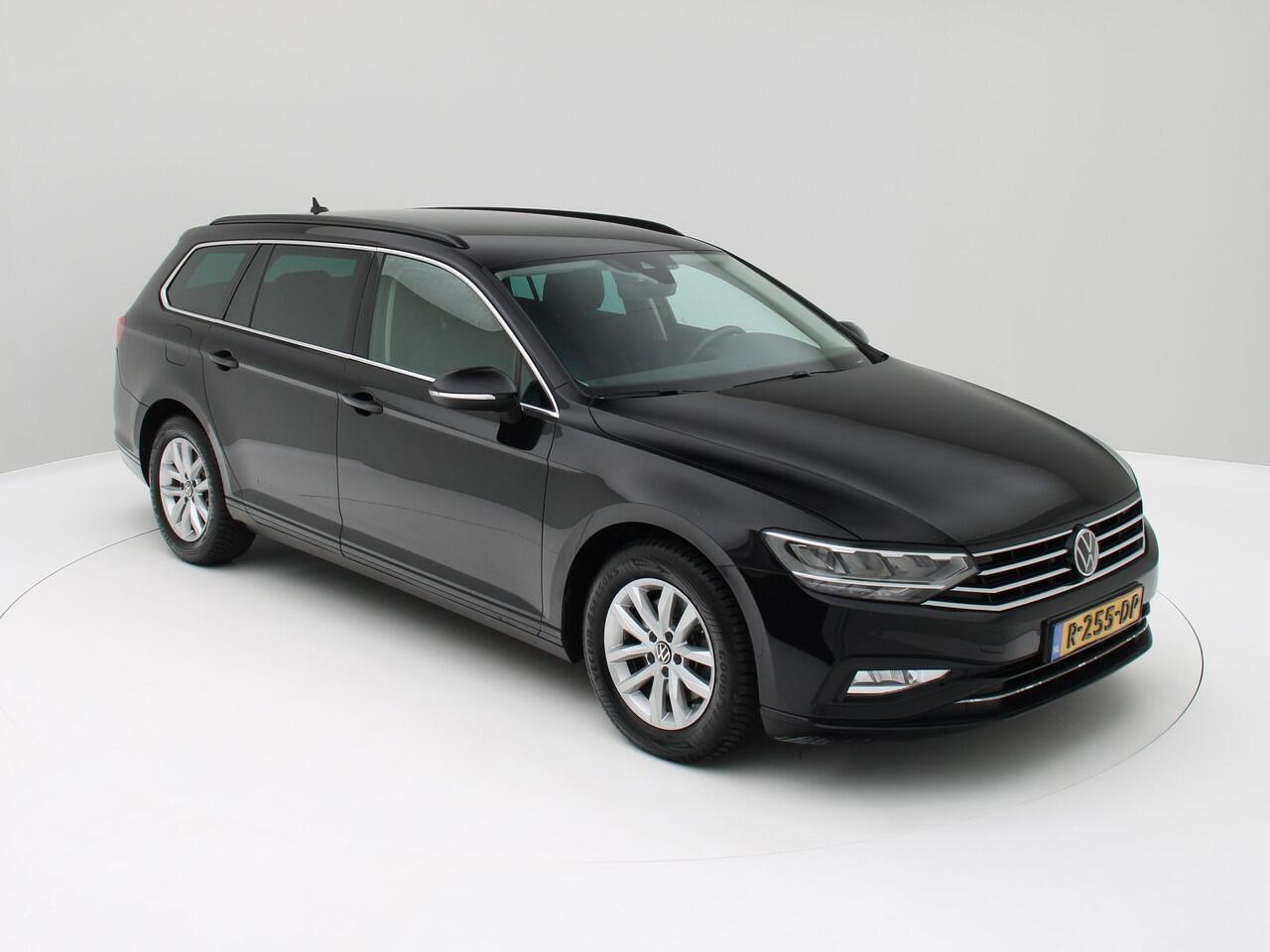 Volkswagen PASSAT Variant 1.5 TSI Business 150pk Aut. / Trekh. / Adap. cruise / Carplay