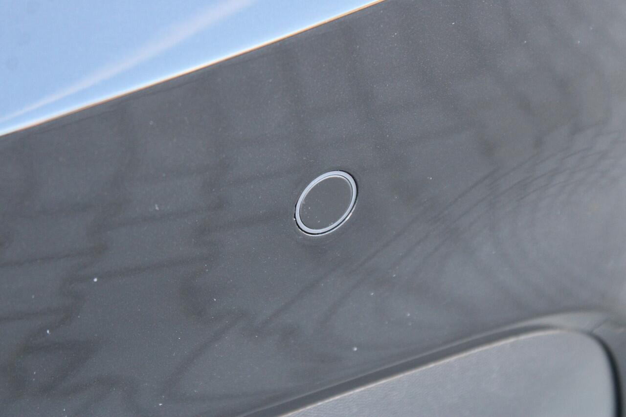 Volkswagen PASSAT Variant 1.5 TSI Business | Incl. 12 maanden garantie | Adaptieve cruise control | Apple carplay/Android auto | Parkeercamera | Navigatie | Climate control | DAB radio |