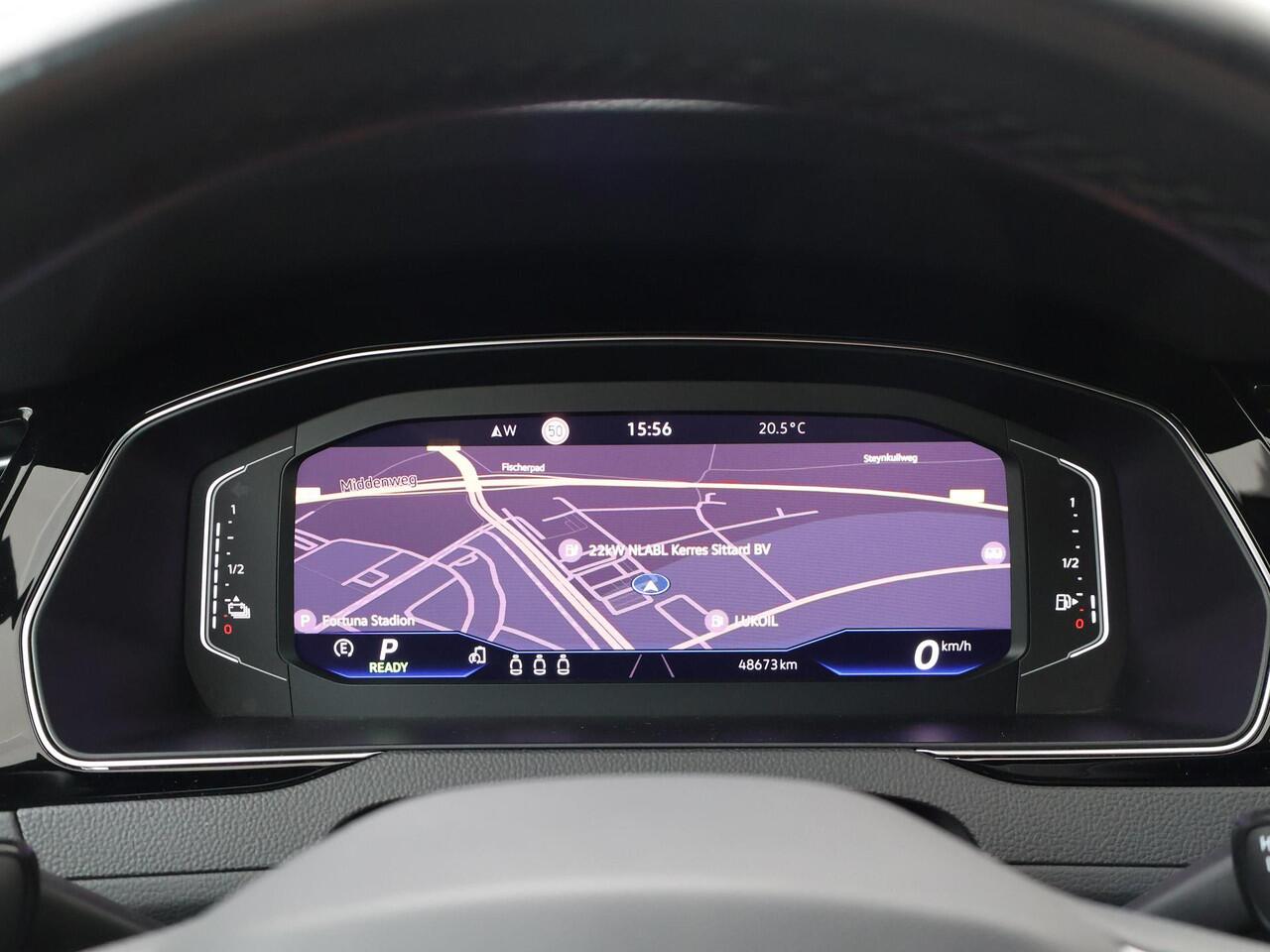 Volkswagen PASSAT Variant 1.4 TSI PHEV GTE Business | 218 PK | SoH 90% | Automaat | Trekhaak | Matrix LED koplampen | Navigatiesysteem | 18"LM velgen |