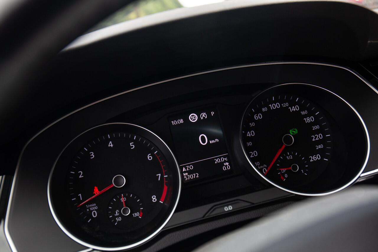 Volkswagen PASSAT Variant 1.5 TSI Comfort Business , Adaptive cruise, Carplay, Keyless entry,