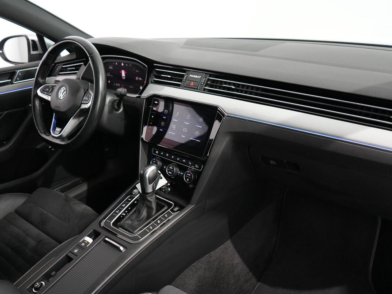 Volkswagen PASSAT Variant 1.4 TSI PHEV GTE Business | Matrix IQ | Leer | Standkachel | Virtual | 18inch |