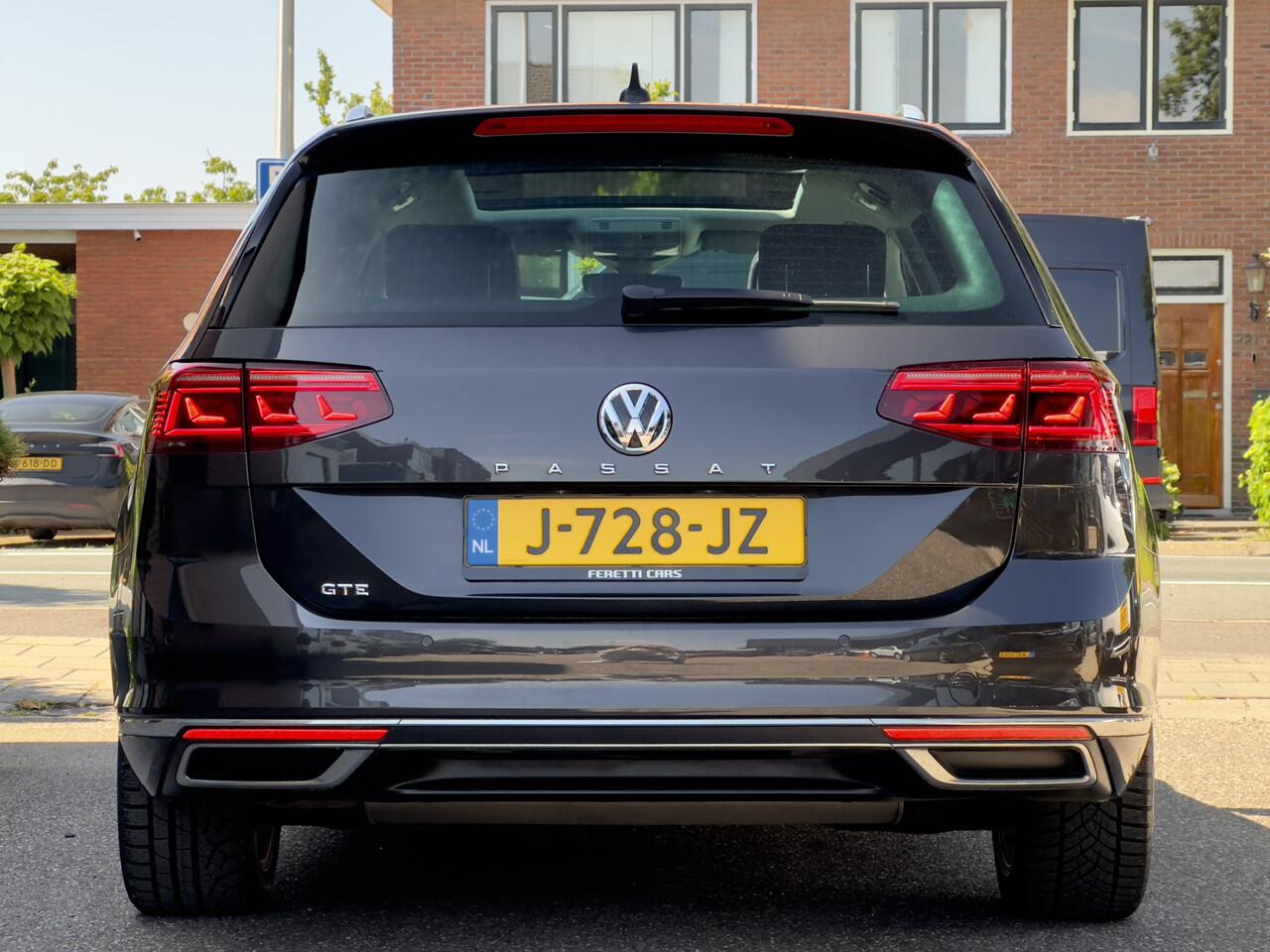 Volkswagen PASSAT Variant 1.4 TS ACTIE! BETAAL NU 50% 11450 DE REST IN 2JR RENTEVRIJ FINANCIEREN