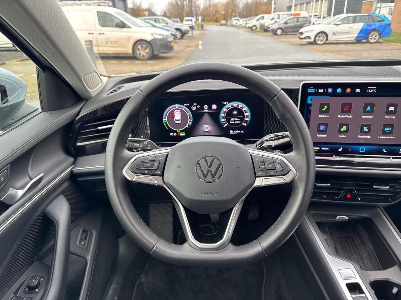 Volkswagen PASSAT Variant 1.5 eHybrid Business | Wordt verwacht | Trekhaak | A. Camera | PHEV | Massage | Head Up |