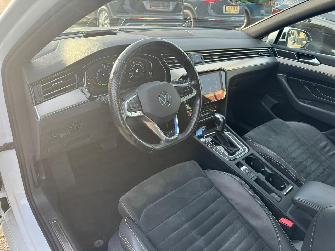 Volkswagen PASSAT Variant 1.4 TSI PHEV GTE virtual cockpit, head up, pano, trekhaak