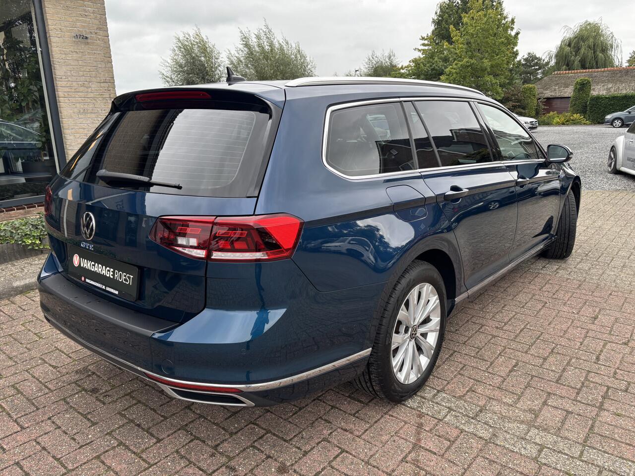 Volkswagen PASSAT Variant 1.4 TSI PHEV GTE Automaat Business Trekhaak / Panoramadak / Camera
