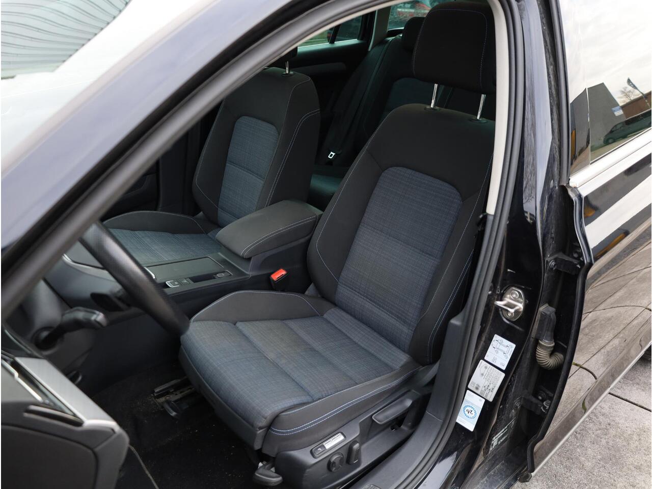 Volkswagen PASSAT Variant GTE 1.4 TSI PHEV 218PK | Panodak | Virtual | Achteruitrijcamera | Elektrische kofferklep | Getint Glas | Carplay/Android |