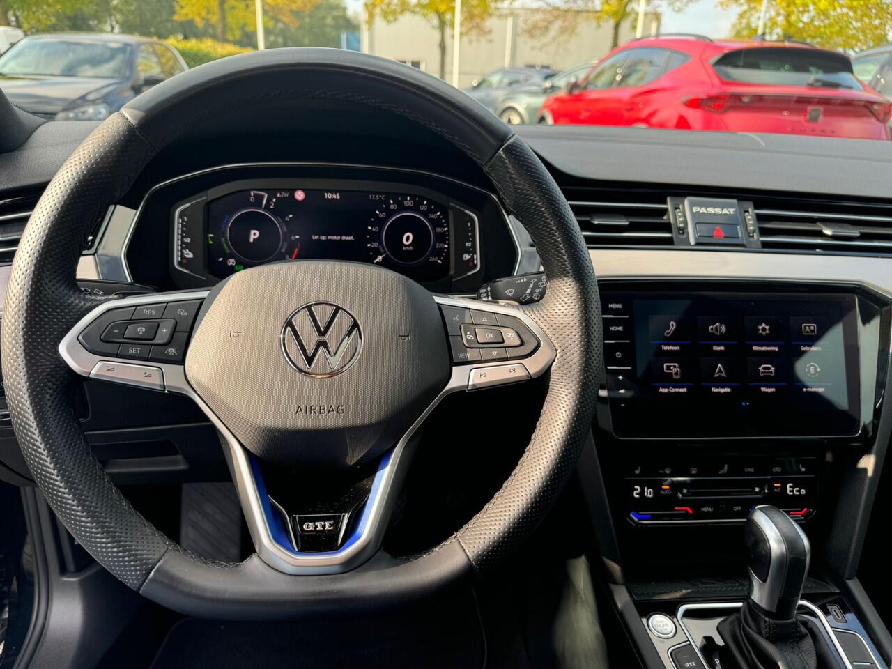 Volkswagen PASSAT Variant 1.4 TSI PHEV GTE pano, leer, virtual cockpit, cruise