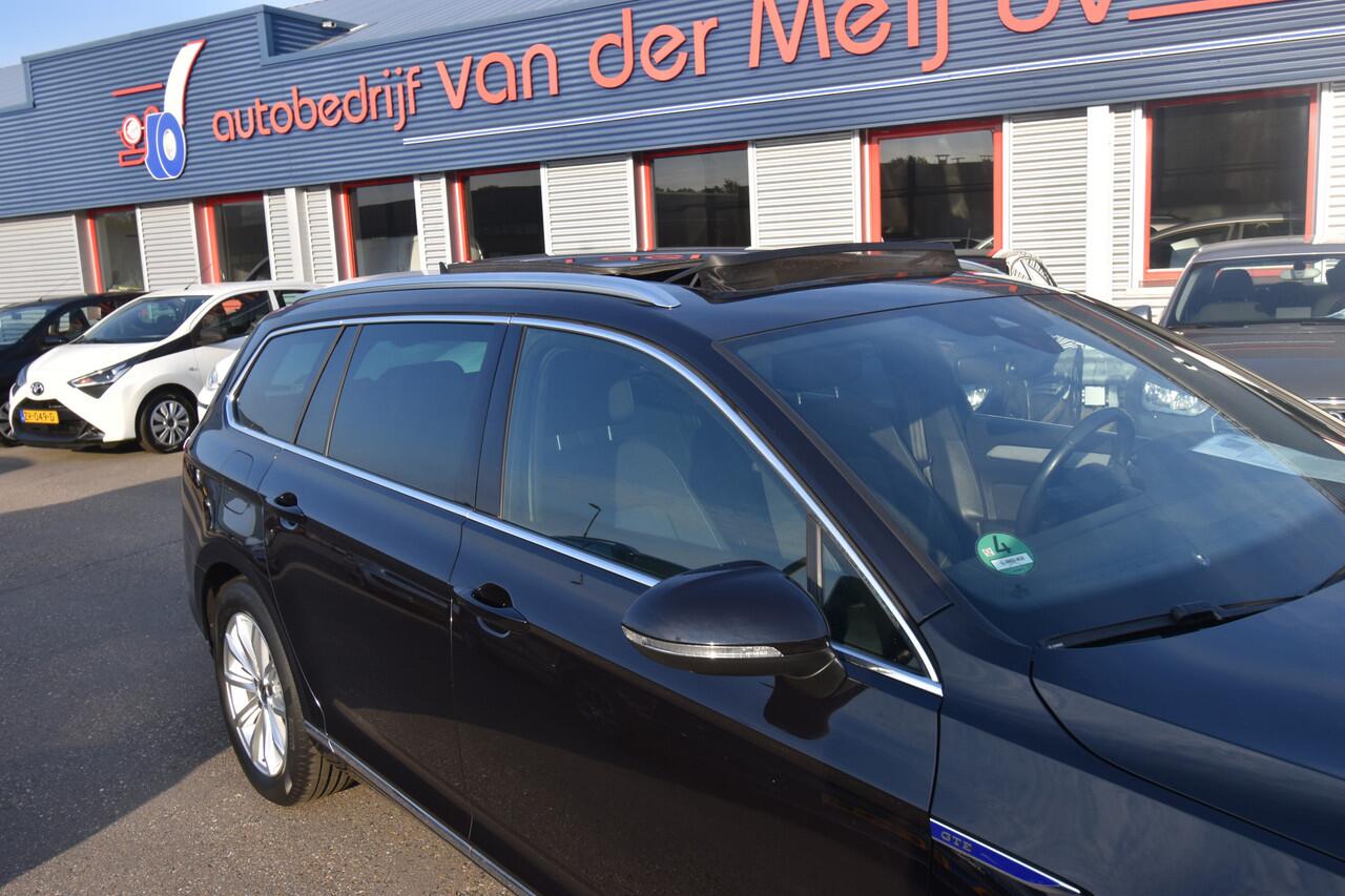 Volkswagen PASSAT Variant 1.4 TSI PHEV GTE Business , TREKHAAK , A UITRIJ CAM , PANORAMADAK , LED KOPL , PDC V+A ,