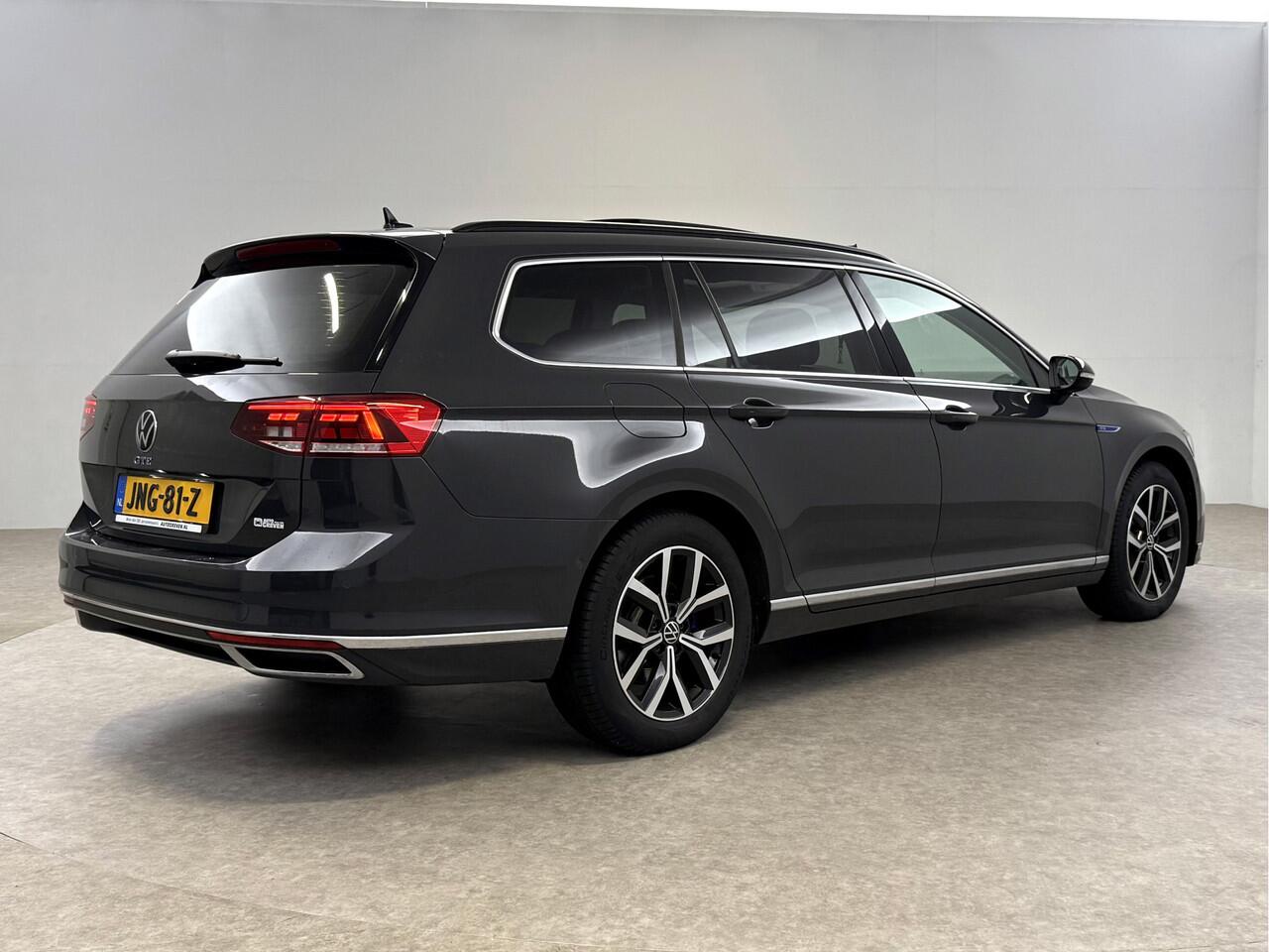 Volkswagen PASSAT Variant 1.4 TSI PHEV GTE | SOH 90% | Pano | Adap. Cruise | Virtual | Massage | Stoelverw. | Camera | Keyless