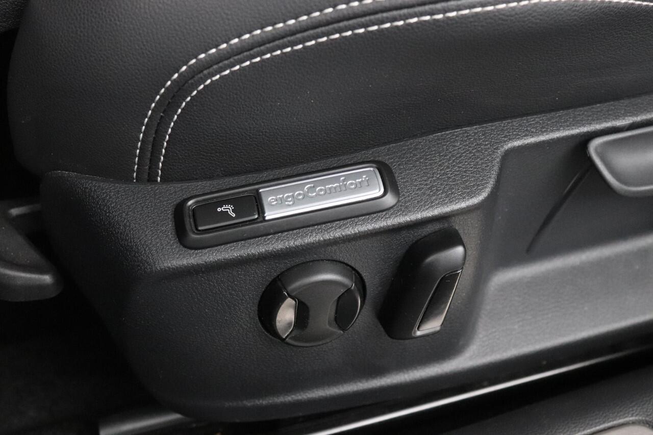 Volkswagen PASSAT 1.4 TSI PHEV GTE 218PK Business | Trekhaak| Comfort Stoelen| 18'' Velgen|