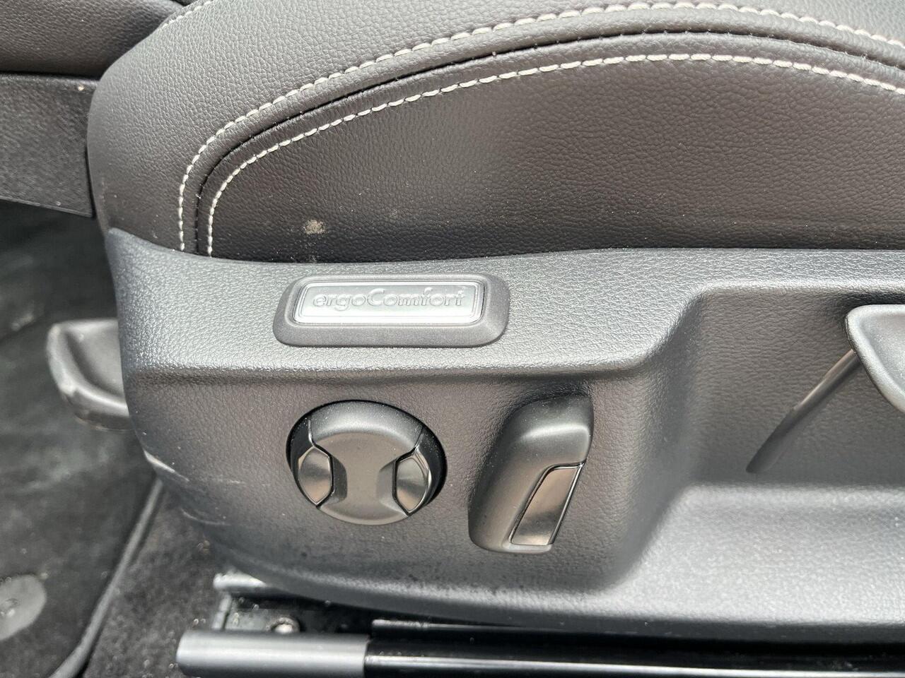 Volkswagen PASSAT Variant 1.4 TSI DSG6 GTE Business | 100% SOH | PHEV | 218 Pk| Trekhaak | ACC | Pano | Elec. A-Klep | ERGO |