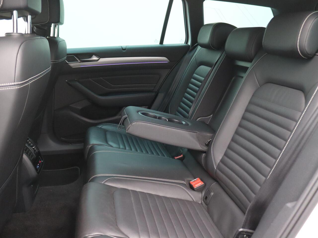 Volkswagen PASSAT Variant 1.4 TSI PHEV GTE Business 218PK DSG SOH 84%, Trekhaak, 18" LM Velgen, Navi Discover Pro, Leder, Memorystoel, Elektr. Achterklep, Achteruitrijcamera, Adaptieve Cruise Controle