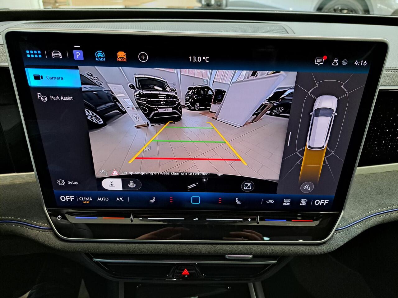 Volkswagen PASSAT Variant R-Line Edition 1.5 eHybrid 204 pk 6 versn. DSG · Multimedia pakket plus · High-end geluidsysteem 'Harman Kardon' · Prijs incl. inruilpremie · MEGA Sale