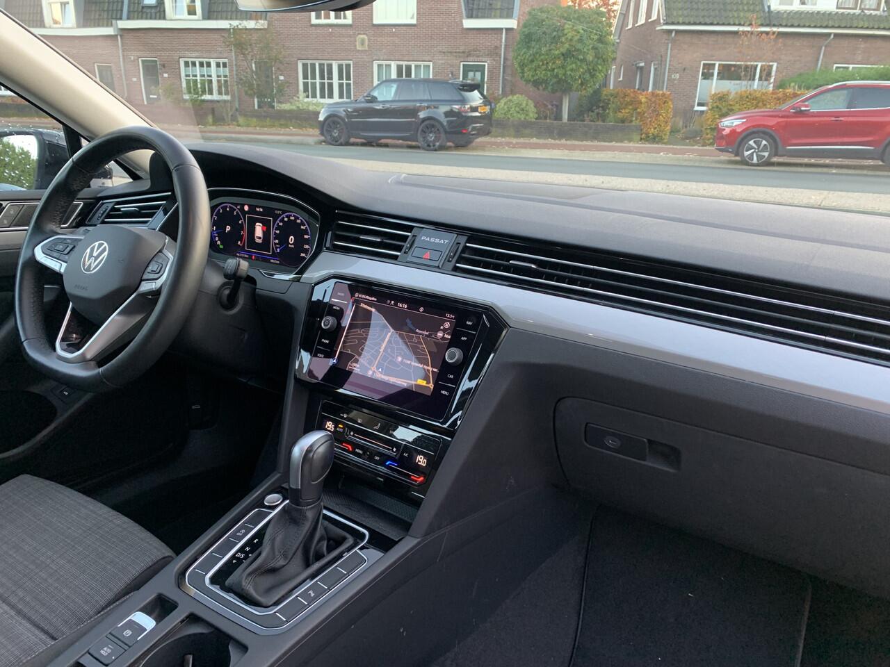 Volkswagen PASSAT Variant 1.5 TSi 150pk ACT Aut., Navi | Camera | Trekhaak