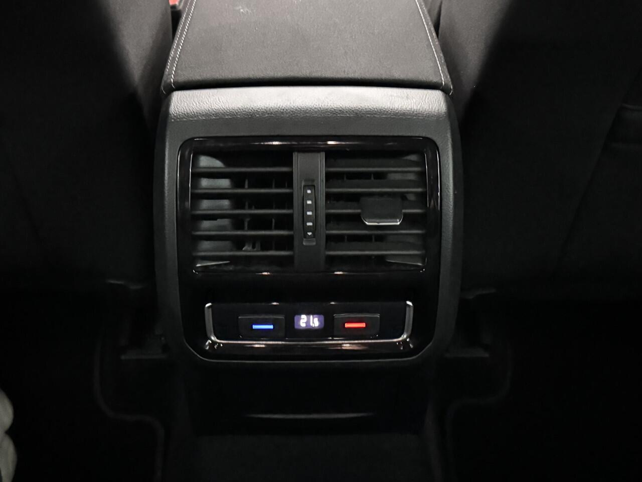 Volkswagen PASSAT Variant 1.5 TSI Comfort Business Clima, Navi, Parkeersensoren, Keyless start, Cruise control, A start stop, Lichtmetalen velgen