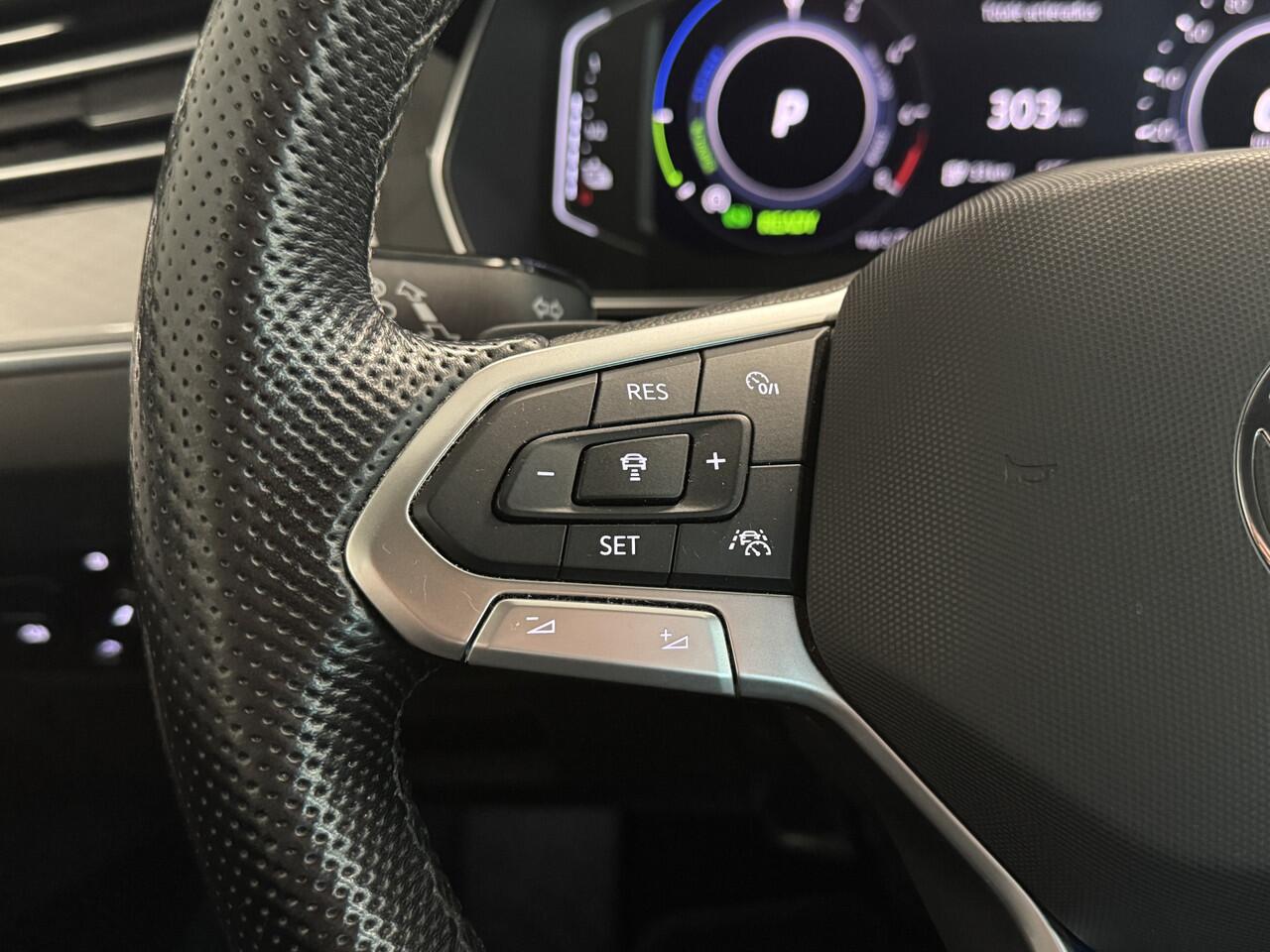 Volkswagen PASSAT Variant 1.4 GTE R-Line R-Line/Panoramdak/Camera/Memory