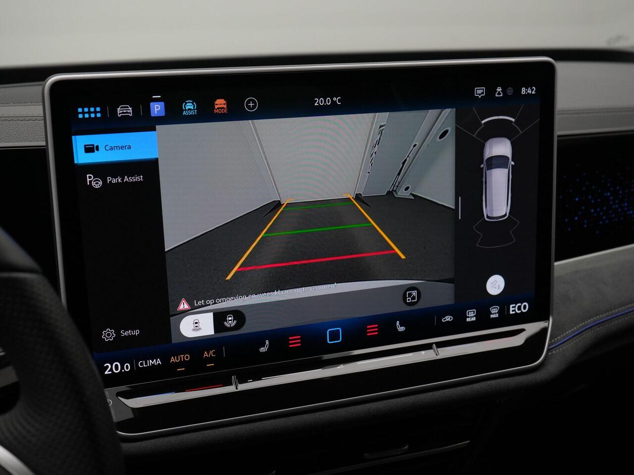 Volkswagen PASSAT Variant 1.5 eHybrid 272 pk DSG R-Line Edition | IQ Light | Harman Kardon sound | Head-up Display | Black Style | 19 inch