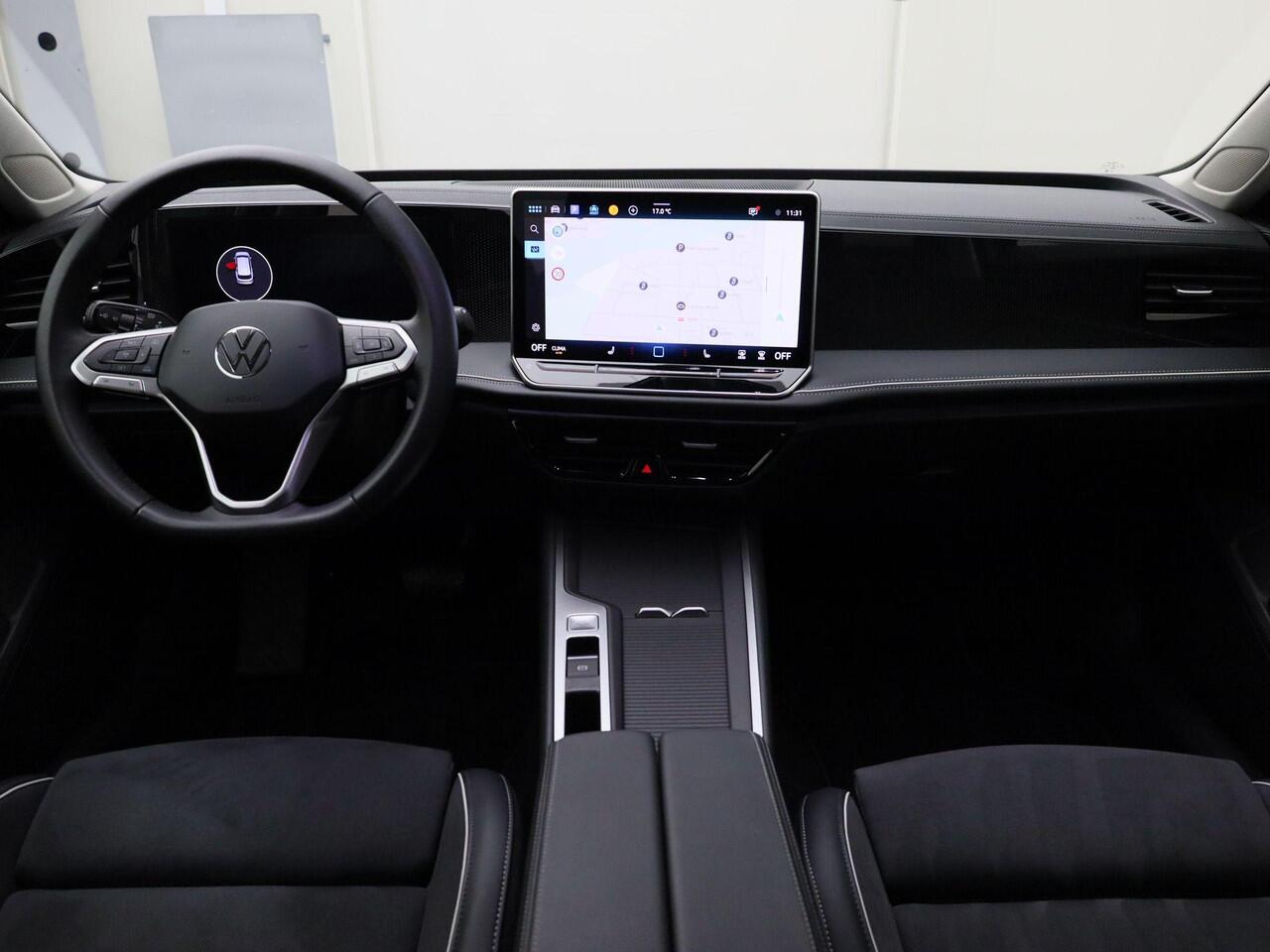 Volkswagen PASSAT Variant 1.5TSI/150PK Business DSG · Navigatie · Trekhaak · Apple Carplay/Android Auto · Garantie tot 01-02-2027