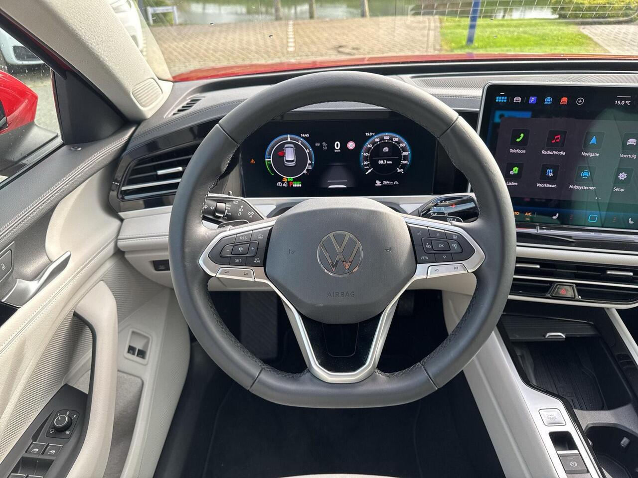 Volkswagen PASSAT Variant 1.5 eHybrid Elegance | PHEV | Led | Ergo | Trekhaak | 5 jr fabrieksgarantie | SOH 101% |