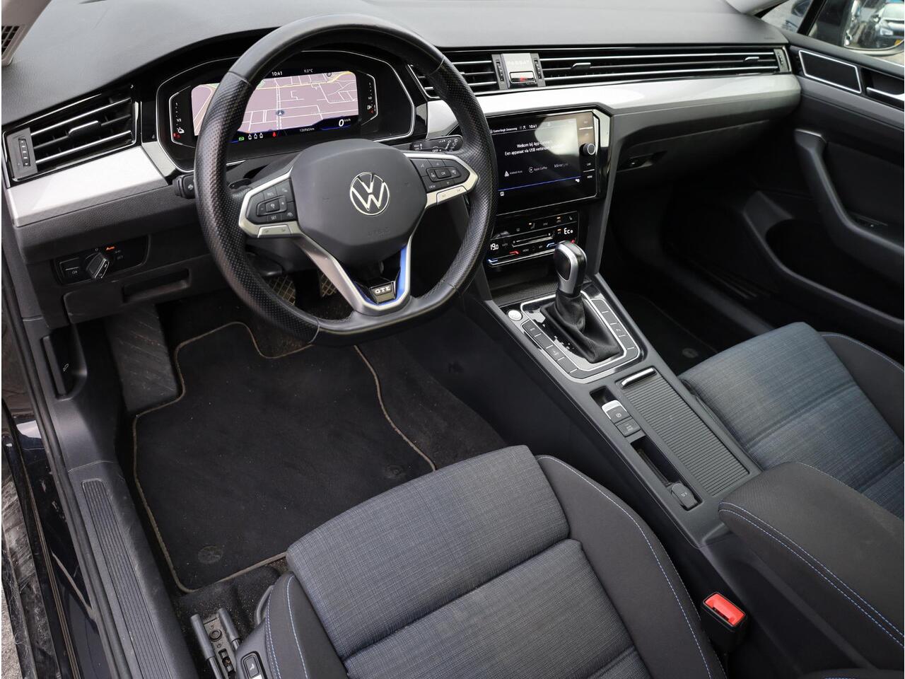 Volkswagen PASSAT Variant GTE 1.4 TSI PHEV 218PK | Panodak | Virtual | Achteruitrijcamera | Elektrische kofferklep | Getint Glas | Carplay/Android |