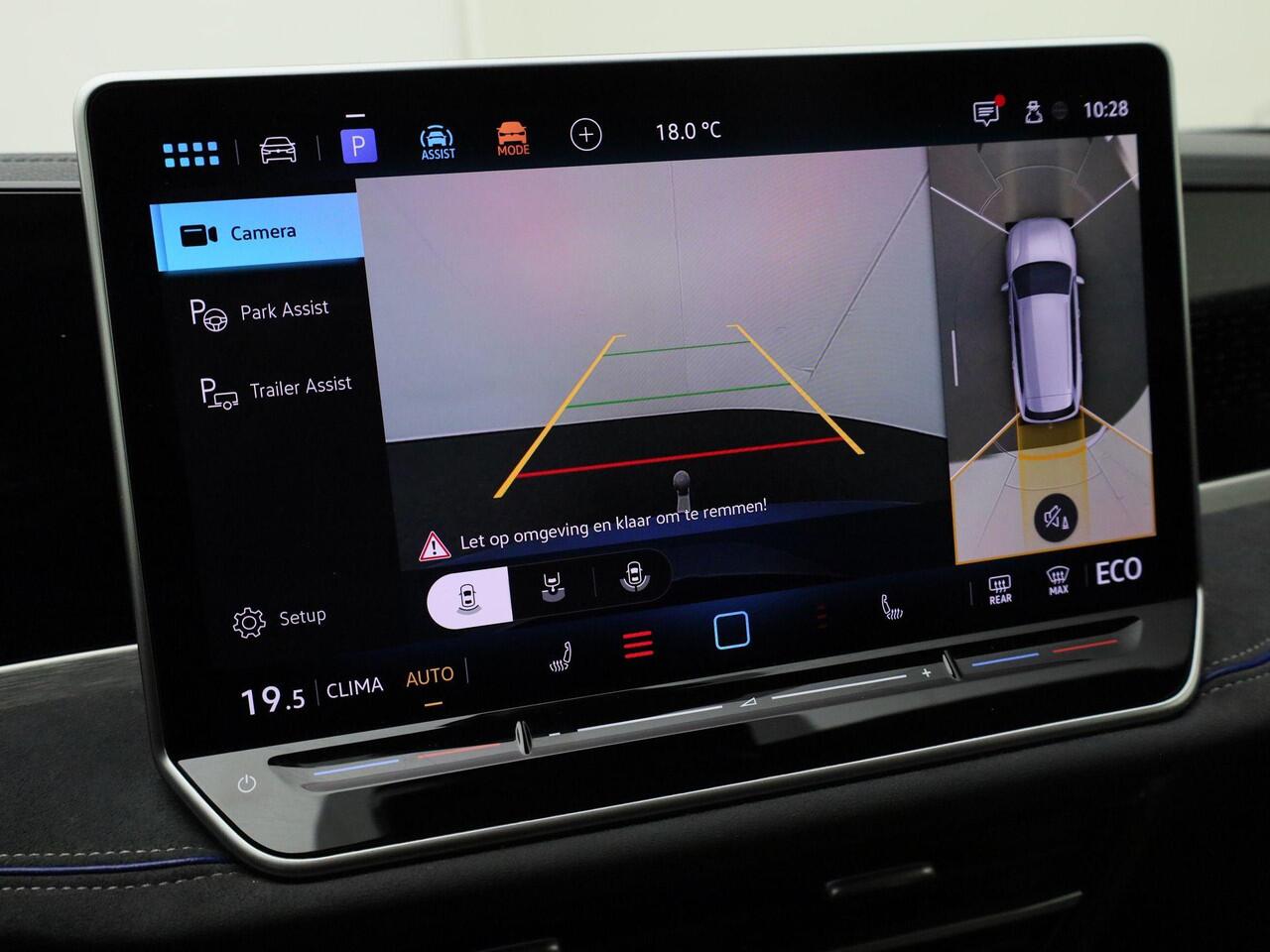 Volkswagen PASSAT Variant 1.5eHybrid 200kW/272PK R-Line Blackstyle DSG · Panoramadak · Trekhaak · Navigatie · 360° Camera · Garantie tot januari 2030 of 100000km